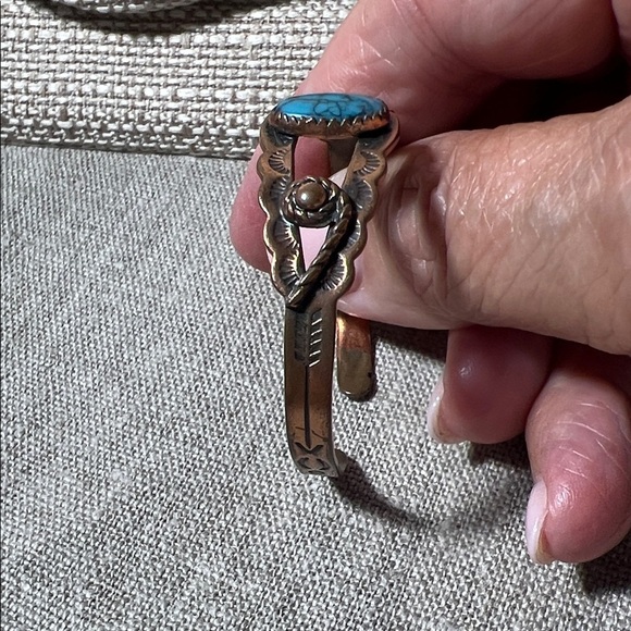 Navajo Turquoise and Copper Vintage Baby Child’s Bracelet. WA496 - Picture 7 of 8